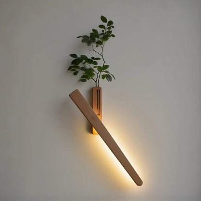 Wooden Vase Wall Light 4