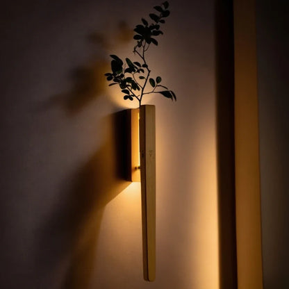 Wooden Vase Wall Light 12
